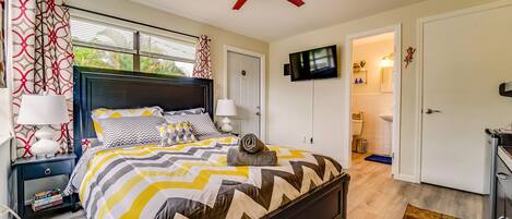 Fer et planche Ă repasser, lit parapluie, Wi-Fi gratuit, draps fournis