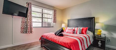 Iron/ironing board, travel cot, free WiFi, bed sheets