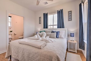 2 habitaciones, escritorio, cuna de viaje y wifi