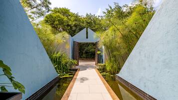 ด้านหน้าที่พัก