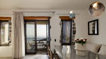 公寓, 2 間臥室, 按摩浴缸, 海景 | 2 間睡房、房內夾萬、熨斗/熨衫板、免費 Wi-Fi