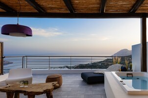 Apartamento, 2 habitaciones, bañera de hidromasaje, vistas al mar | Terraza o patio
