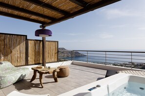 Appartement, 2 slaapkamers, bubbelbad, uitzicht op zee | Terras