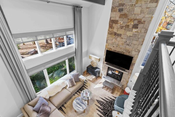 Smart-TV, Kamin