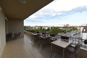 Terrace/patio - Trigo Hotel (Nevsehir)