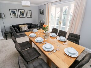 تناول الطعام