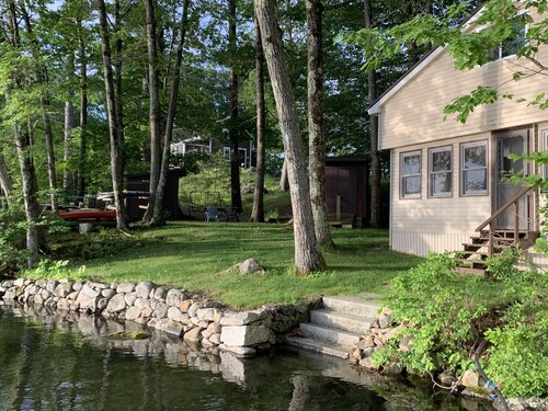 Quiet Waterfront Cottage on Squam