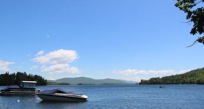 Quiet Waterfront Cottage on Squam