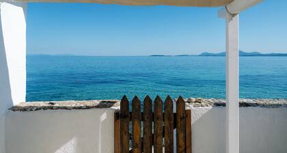 Nissaki Olive Press Villas -The Cottage