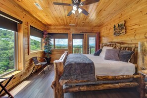 5 bedrooms, free WiFi, bed sheets