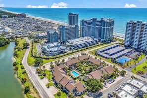 Exterior - 650 Feet to the Beach! Arcadian Shores Townhome (Myrtle Beach)