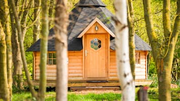 Cabane, 1 très grand lit | Extérieur