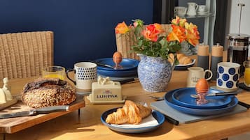 Cottage | Interior