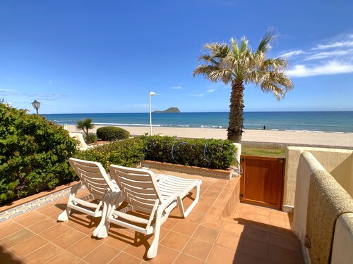 Ample duplex frontline to the Med