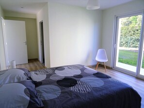 4 soverom, strykejern/-brett, wi-fi (inkludert) og rullestolvennlig