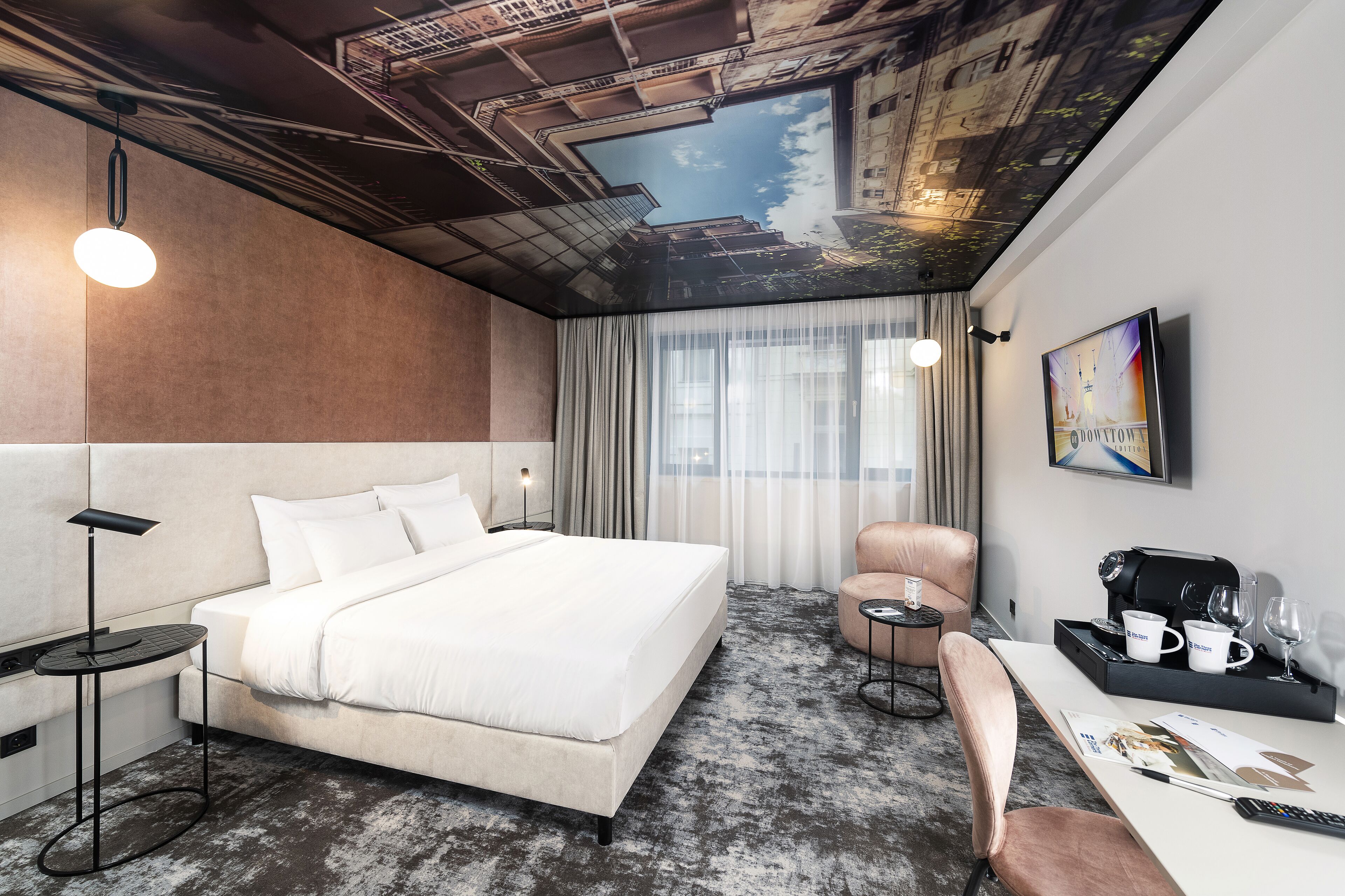 1 bedroom, minibar, in-room safe, desk