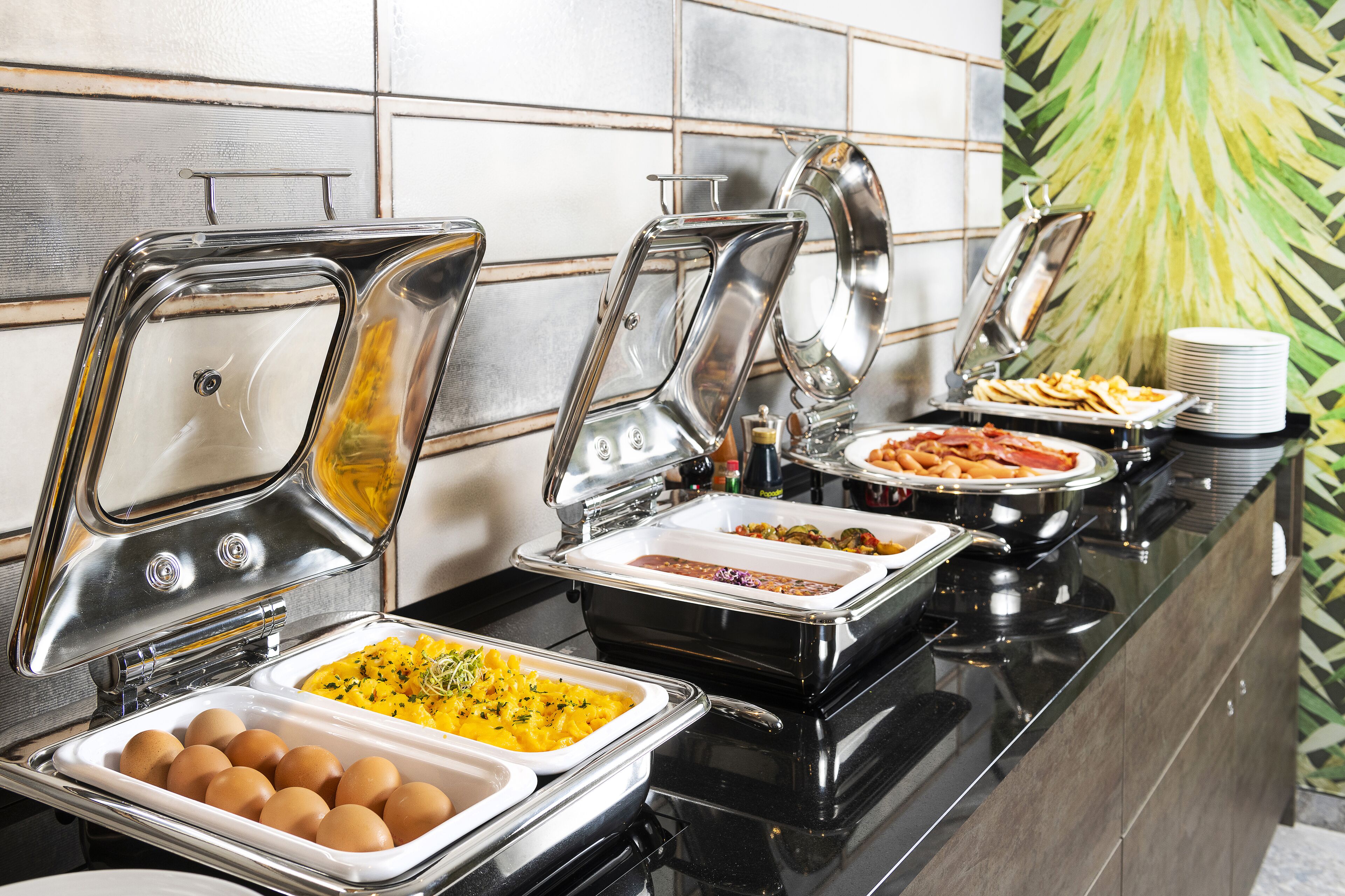 daily buffet breakfast (eur 15 per person)