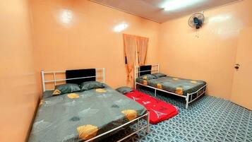 Family Room, Shared Bathroom | Free WiFi, bed sheets