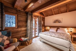 7 slaapkamers, een strijkplank/strijkijzer, gratis wifi, rolstoeltoegang