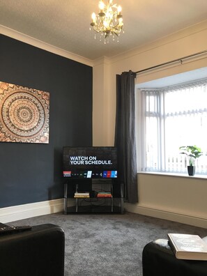 Comfort House, Private Bathroom (Bank Place) | Lounge
