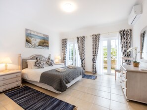 3 bedrooms, iron/ironing board, travel crib, WiFi