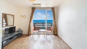 Basic Room, 1 Bedroom (Ondol Oneroom 210ho)