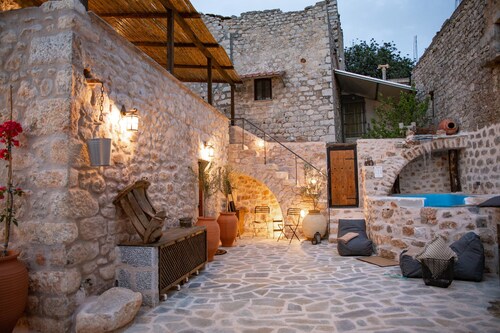 Dandy Villas Tower-Built in 17th century