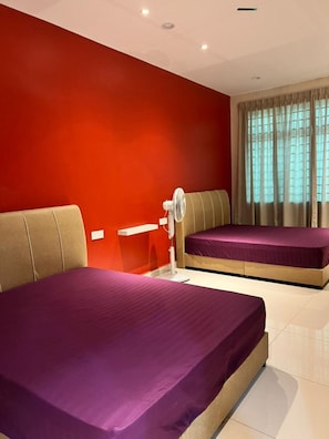 Free WiFi, bed sheets - OYO  Homes 90522 Alma Sweet Home (Bukit Mertajam)