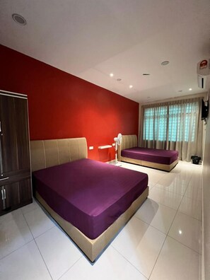 Free WiFi, bed sheets - OYO Homes 90522 Alma Sweet Home (Bukit Mertajam)
