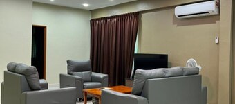 OYO  Homes 90522 Alma Sweet Home