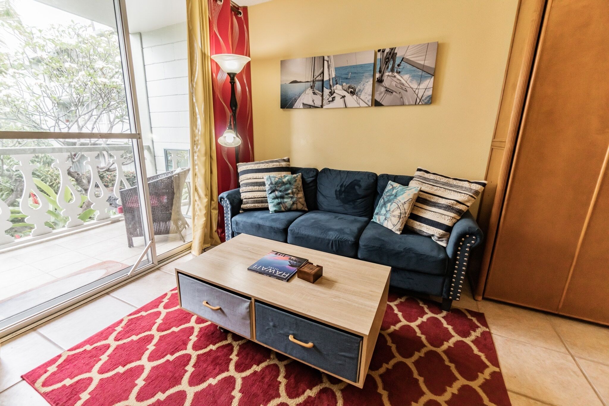 Studio | Ruang keluarga | Smart TV dan layanan streaming