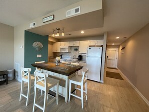 Apartment, 1 Schlafzimmer | Eigene Küche | Kühlschrank, Mikrowelle, Wasserkocher mit Kaffee-/Teezubehör, Toaster