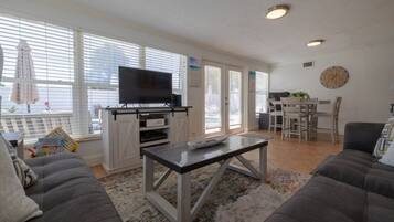 House, 3 Bedrooms | Living area