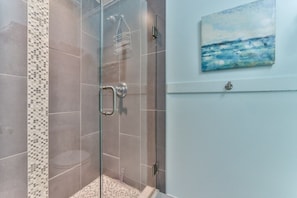 House, 3 Bedrooms | Bathroom