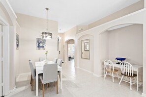 Private kitchen - South Facing Pool 4 Bedroom 3 Bath Villa 4 Villa by RedAwning (Kissimmee)