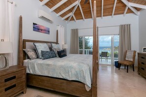 4 soverom, strykejern/-brett, reiseseng for barn og internettilgang