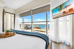 2 Schlafzimmer, Schreibtisch, Bügeleisen/Bügelbrett, Reisekinderbett