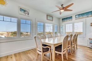 House, 5 Bedrooms | Dining