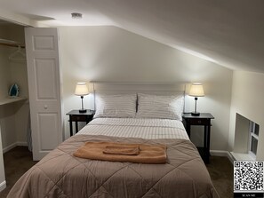 Premium Apartment | 4 bedrooms, in-room safe, desk, laptop workspace