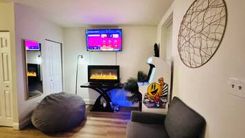 55-tommers LED-tv med digitale kanaler, tv, streamingtjenester