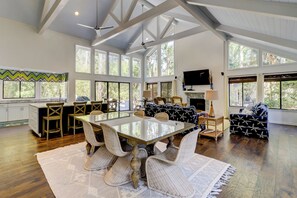 House, Multiple Beds, Patio, Garden View (1 Laughing Gull) | Interior - 1 Laughing Gull at The Sea Pines Resort (Hilton Head Island)