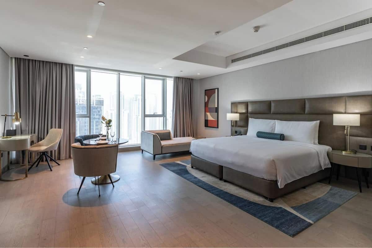 Superior-studio, 1 keskisuuri parisänky, kaupunkinäköala