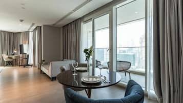 Executive-Studio, 1 Queen-Bett, Balkon, Stadtblick