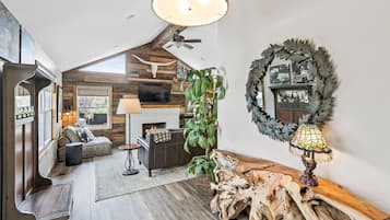 TV connectée, cheminée