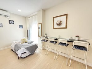 1 bedroom, iron/ironing board, free WiFi, bed sheets