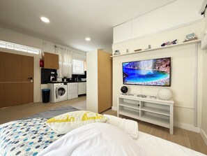 1 bedroom, iron/ironing board, free WiFi, bed sheets
