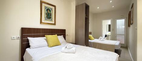 1 bedroom, iron/ironing board, free WiFi, bed sheets