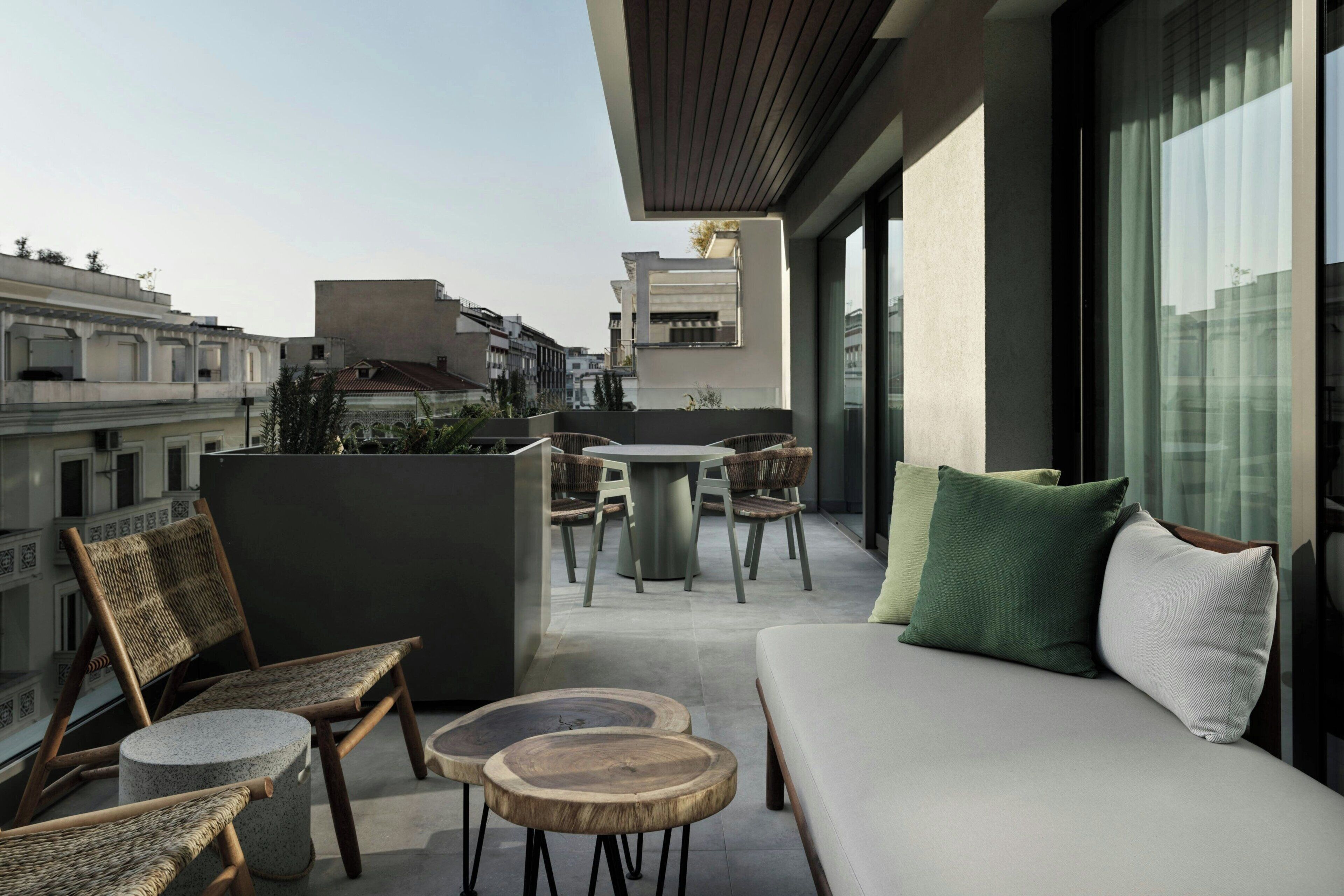 Executive Suite, 1 Bedroom, Balcony | Egyptian cotton sheets, premium bedding, down comforters
