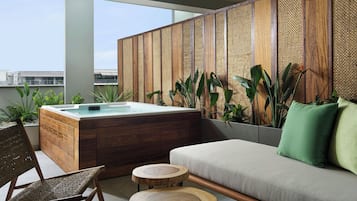 Junior Suite, 1 Double Bed, City View (City View) | City view