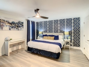 6 habitaciones, escritorio y tabla de planchar con plancha